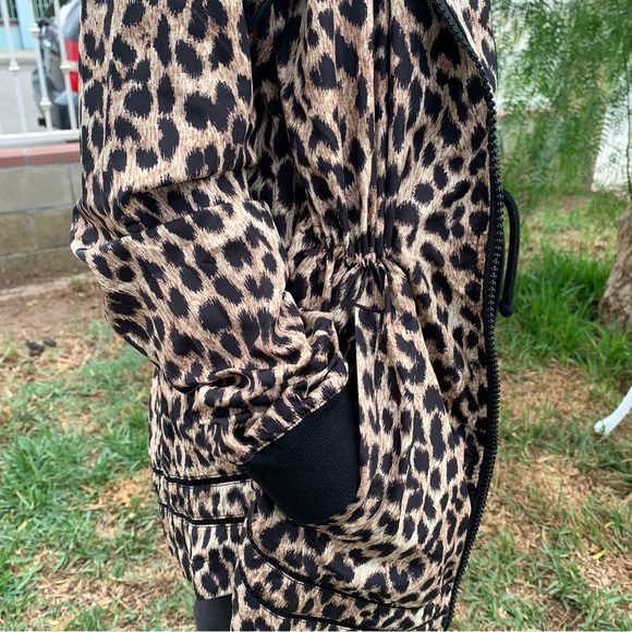 The upside Leopard jacket - Picture 6 of 12